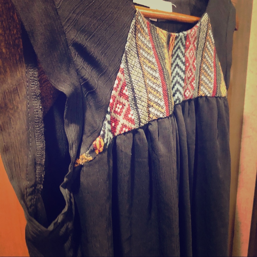 Daniel Rainn Embroidered Blouse